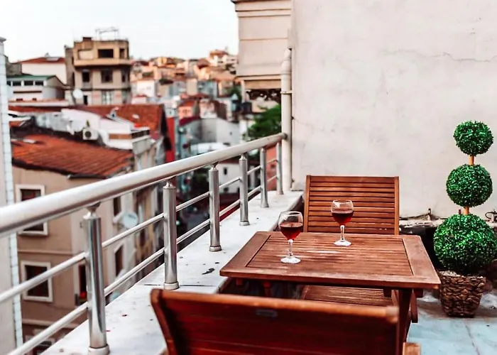 Holy Galata Отель 3*